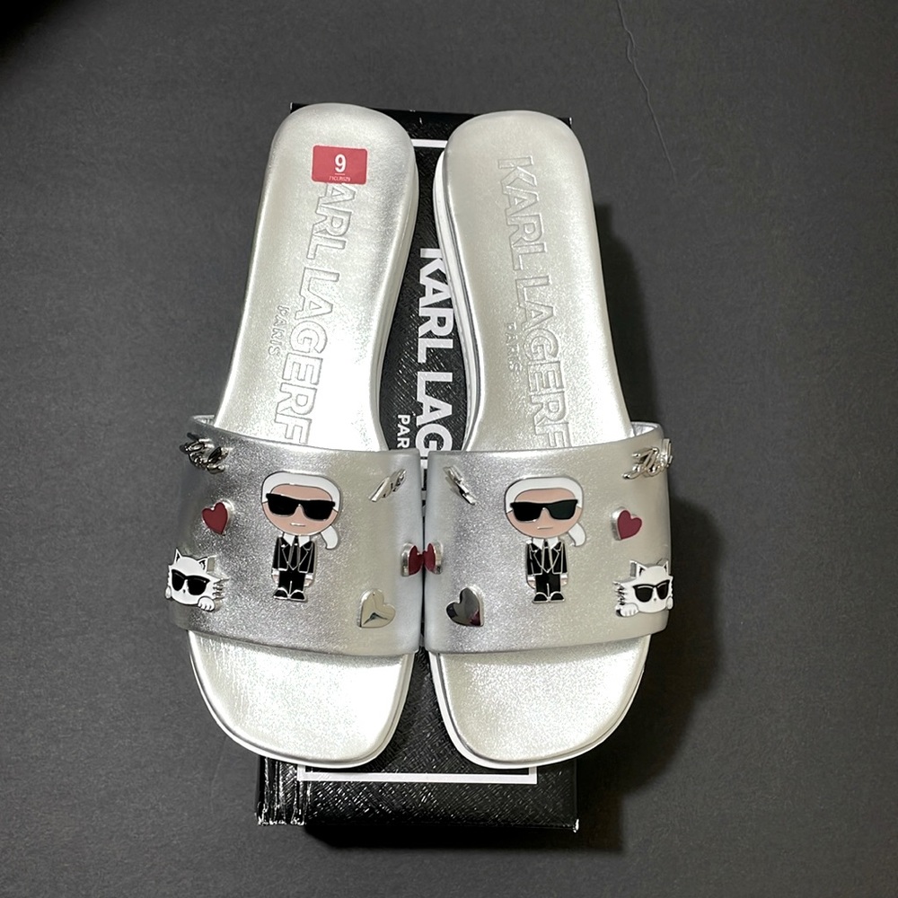NIB KARL LAGERFELD Paris Metallic Silver Leather Sliders Size 9